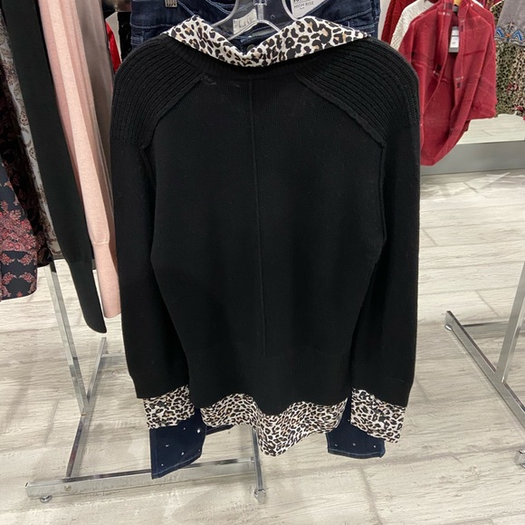 ☀️Acrobat Black Sweater with leopard detail☀️ - Picture 2 of 3